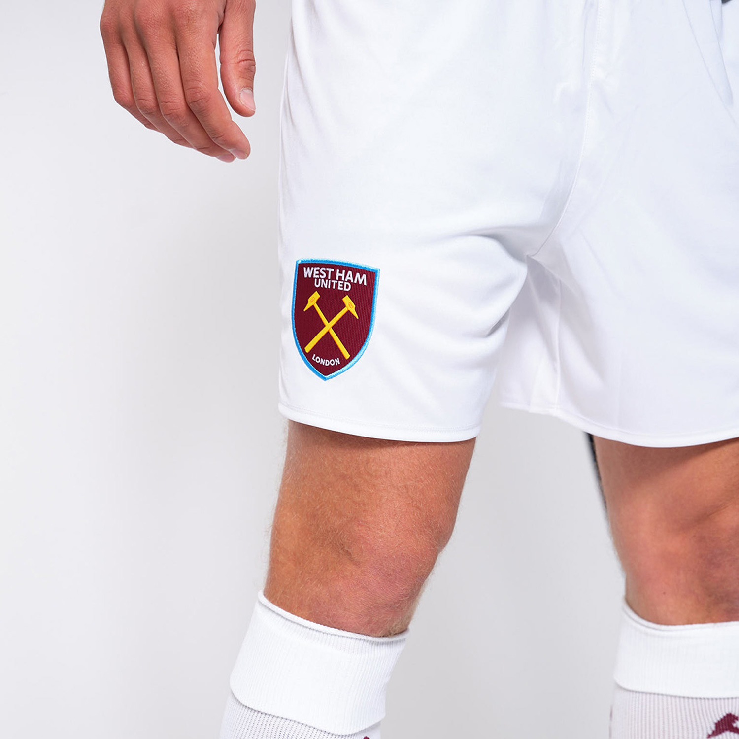Herren Umbro West Ham United Heim Shorts 26/27 - Image 2