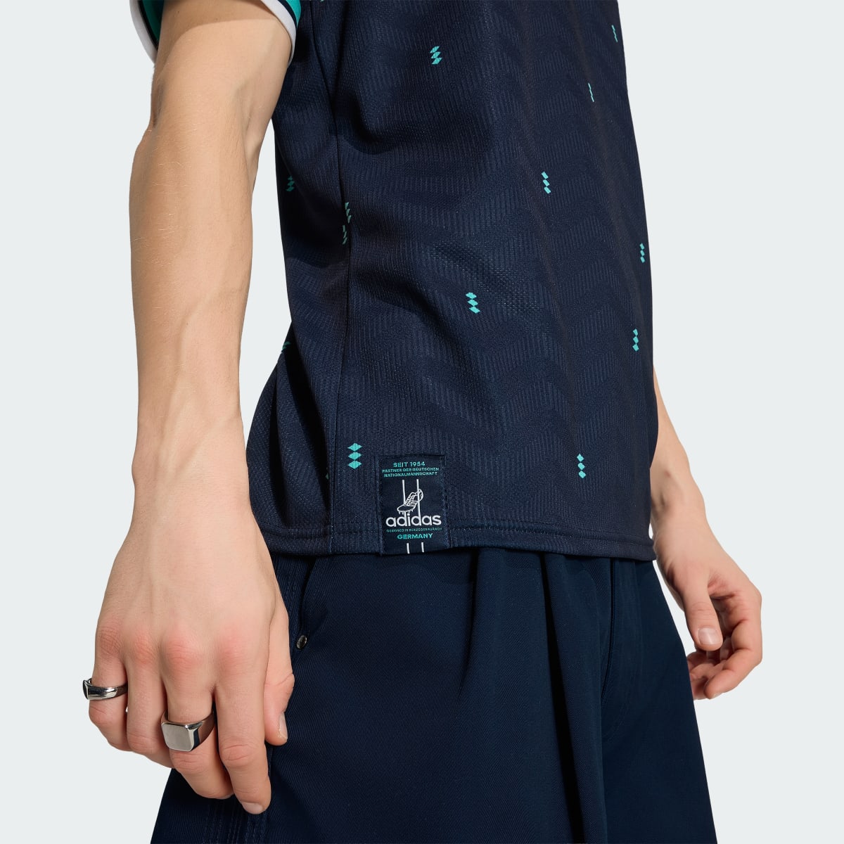 Adidas Deutschland Auswärtstrikot 26/27 Herren - Image 7