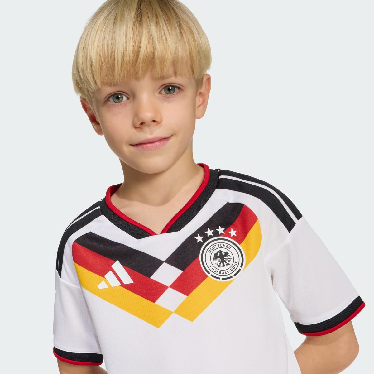 Adidas Deutschland Heimtrikot 26/27 Kinder - Image 9