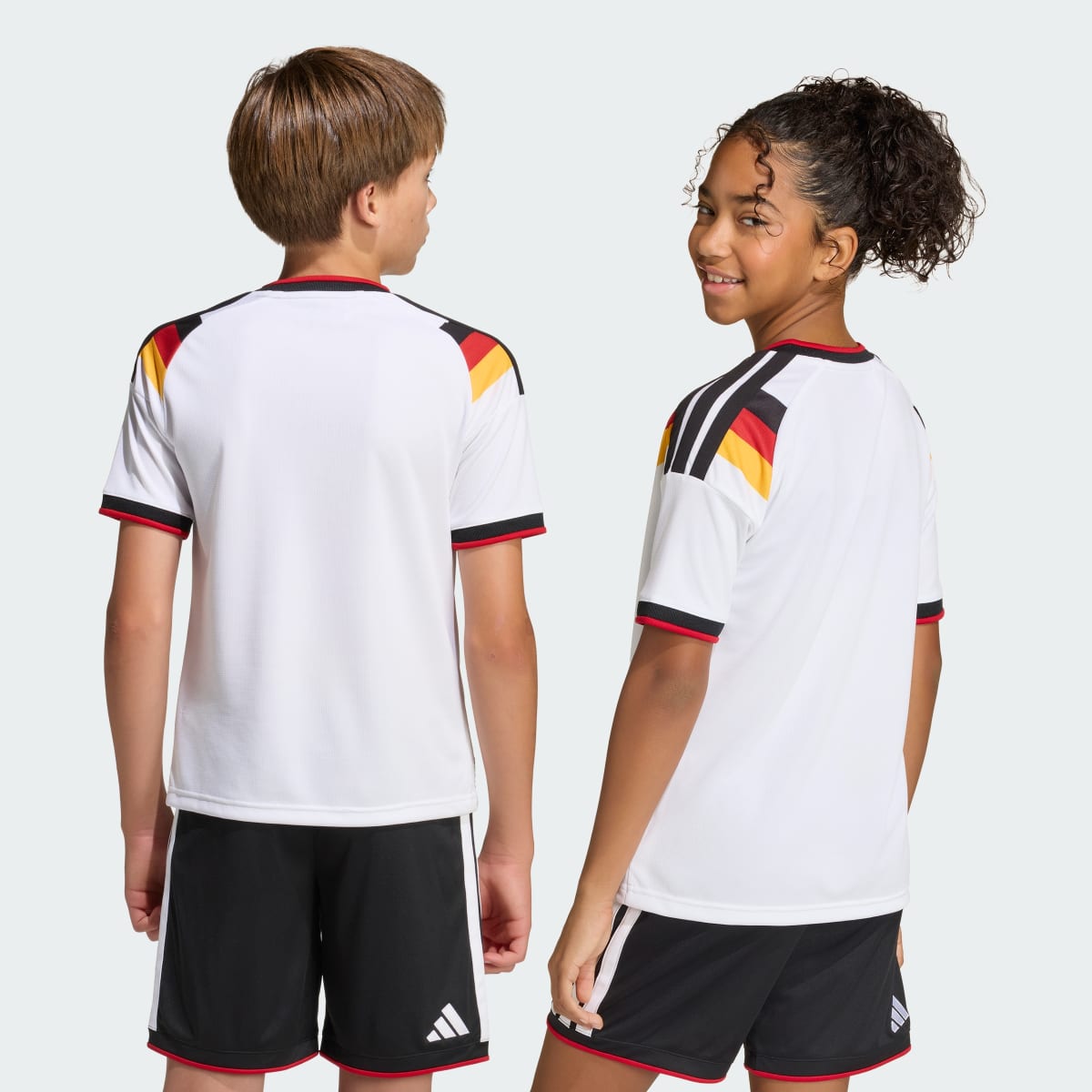 Adidas Deutschland Heimtrikot 26/27 Kinder - Image 3