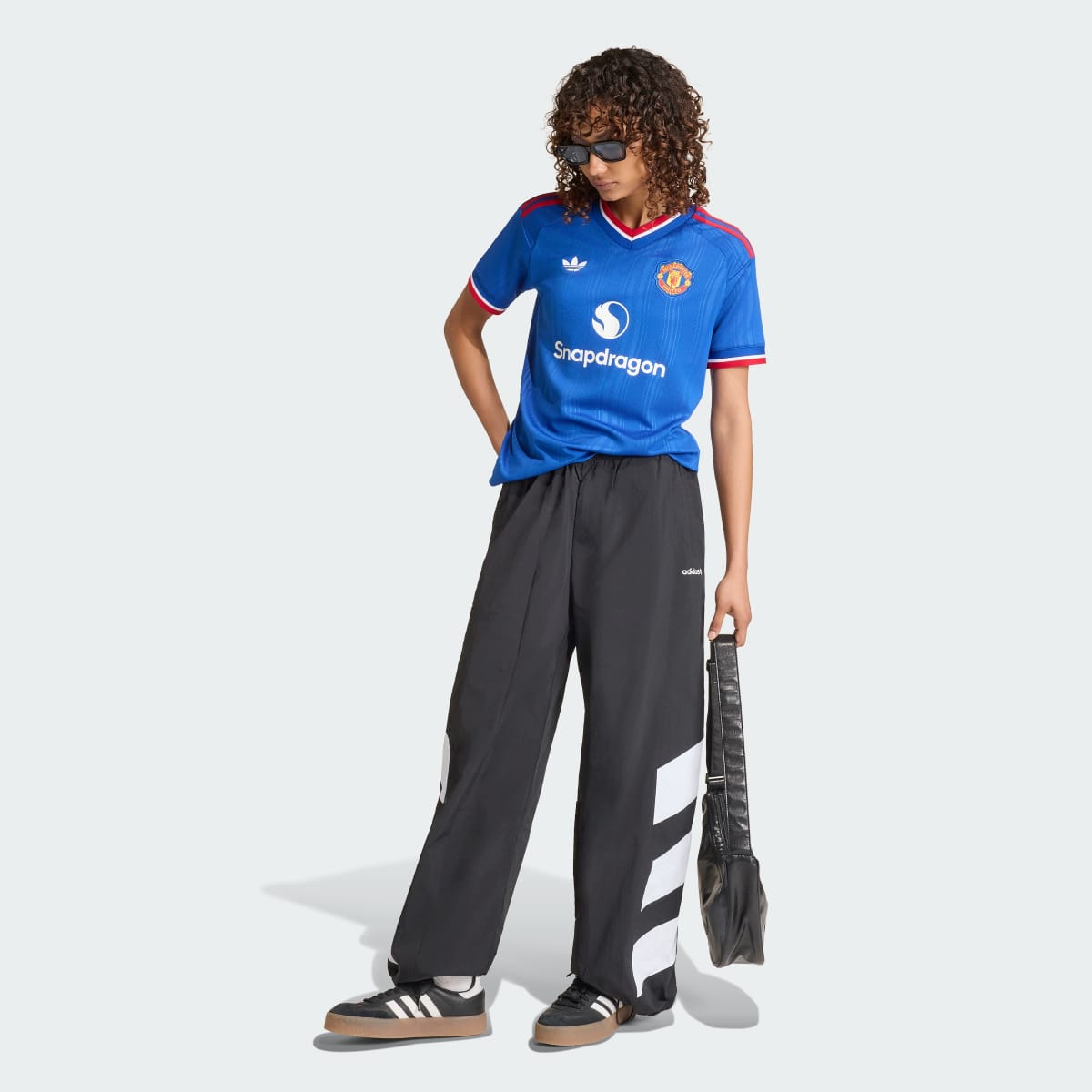 Adidas Manchester United Auswärtstrikot 26/27 Damen - Image 3