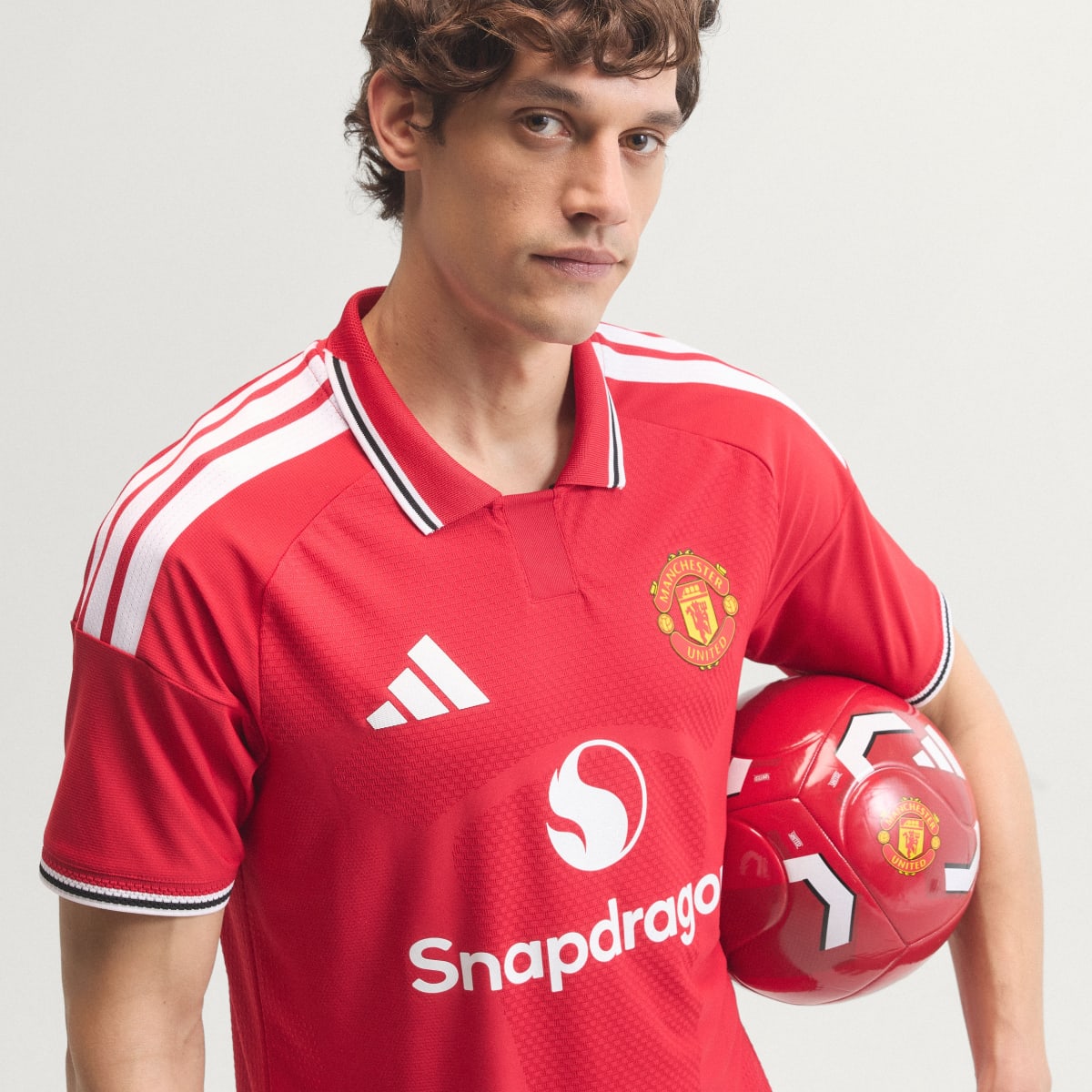 Adidas Manchester United Authentic Heimtrikot 26/27 Herren - Image 15